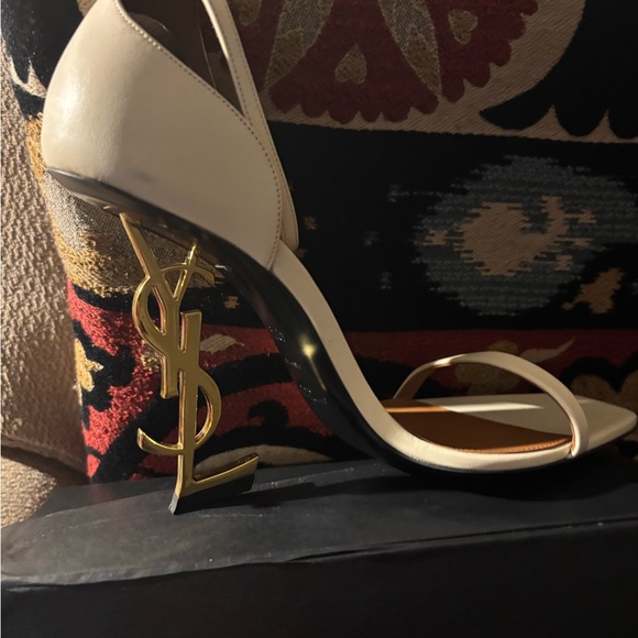 Yves Saint Laurent Cream Heels with Gold Logo - Picture 3 of 3